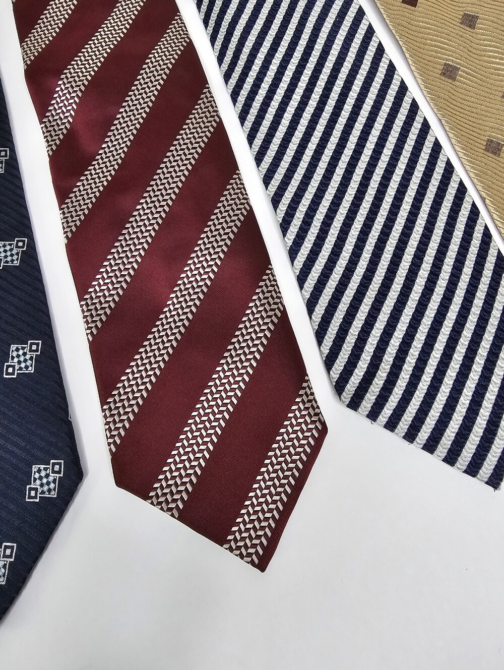 Giorgio Armani Classico Tie Bundle Of 4 in Classic Navy, Burgundy, Blue & Tan - Picture 3 of 11
